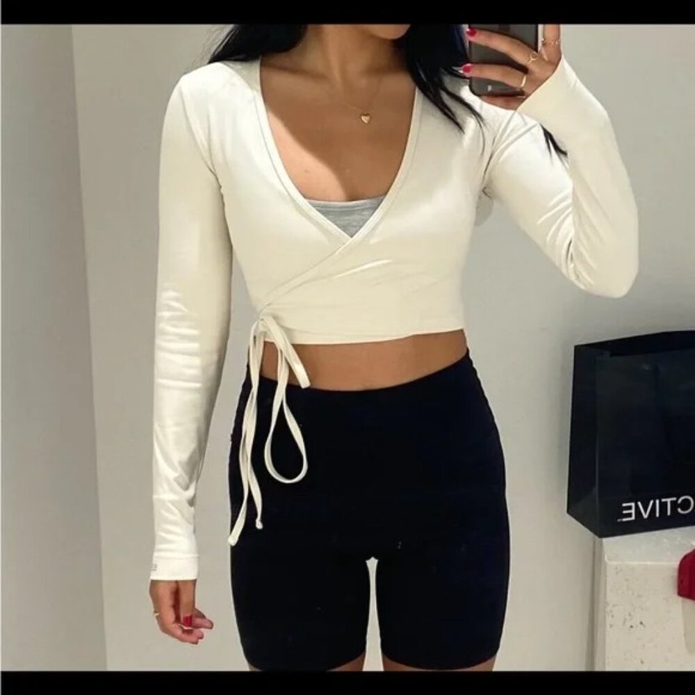 Wrap top - Picture 3 of 3